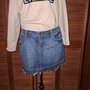 Apt. 9 Denim Mini Skirt | Frayed Hem | Women’s Size 14 | Worn Once